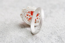 Load image into Gallery viewer, Resin Ring, Silver Gold Plated Crown Oval Seashell Pink caldesia