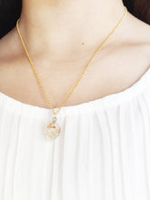 Load image into Gallery viewer, Resin Skull Daisy Necklace Real Flower Jewelry Transparent