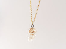 Load image into Gallery viewer, Resin Skull Daisy Necklace Real Flower Jewelry Transparent