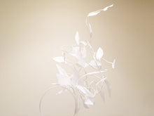 Load image into Gallery viewer, White Leaves Headpiece Adjustable Fasion Forest Modeling Design Costume 【NALUMI】