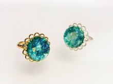 Load image into Gallery viewer, Resin Ring, Silver Gold Plated Crown Oval Seashell Blue Green caldesia Rainbow Glow Reflection 20mm circle