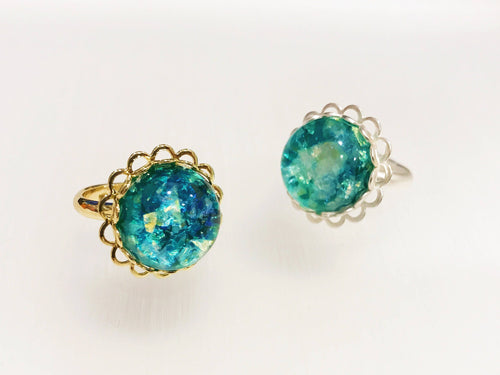 Resin Ring, Silver Gold Plated Crown Oval Seashell Blue Green caldesia Rainbow Glow Reflection 20mm circle