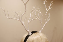 Load image into Gallery viewer, White Branch Horn Demon Nymph Horn Headdress Antlers Costume