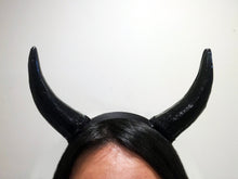 Load image into Gallery viewer, Black Horn Demon Nymph Cow Horn OX Bull Headdress Diablo NALUMI Halloween Costume