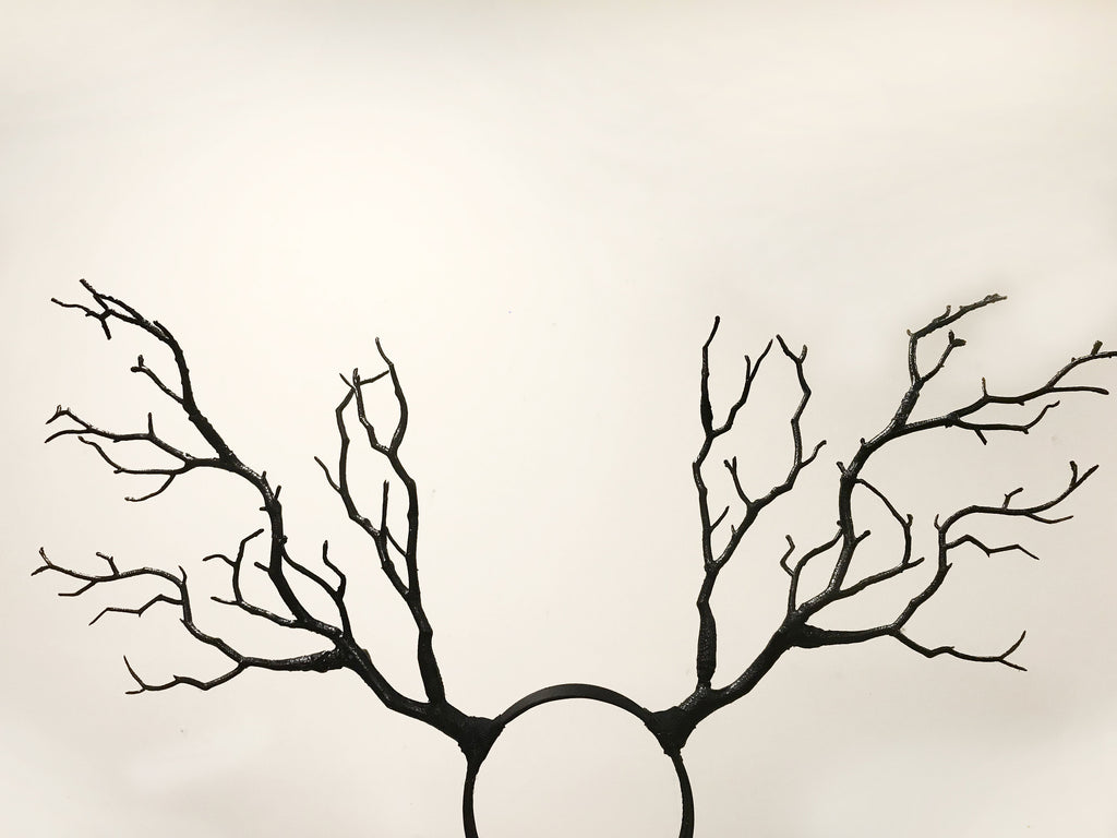 Handcrafted Black Branch Horn Headpiece – Forest-Inspired Antler Crown