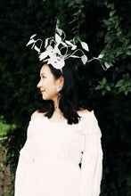 Load image into Gallery viewer, White Leaves Headpiece Adjustable Fasion Forest Modeling Design Costume 【NALUMI】