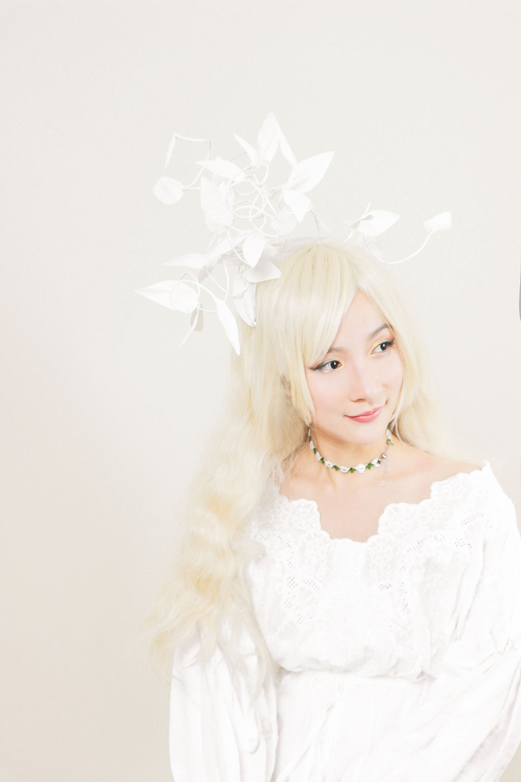 White Leaves Headpiece Adjustable Fasion Forest Modeling Design Costume 【NALUMI】
