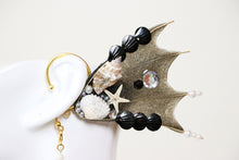 Load image into Gallery viewer, Gold Black Mermaid Earring Sea Shell Fairy Ears Elven Ears Earcuffs cosplay fantasy decoration Nature Fish Fin photography【NALUMI】