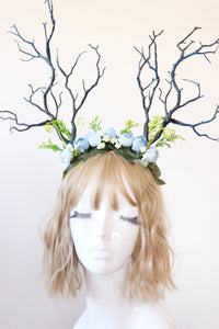 Black Blue Branch Horn Demon Nymph Horn Headdress Antlers Light Blue Flowers Roes Nauturl